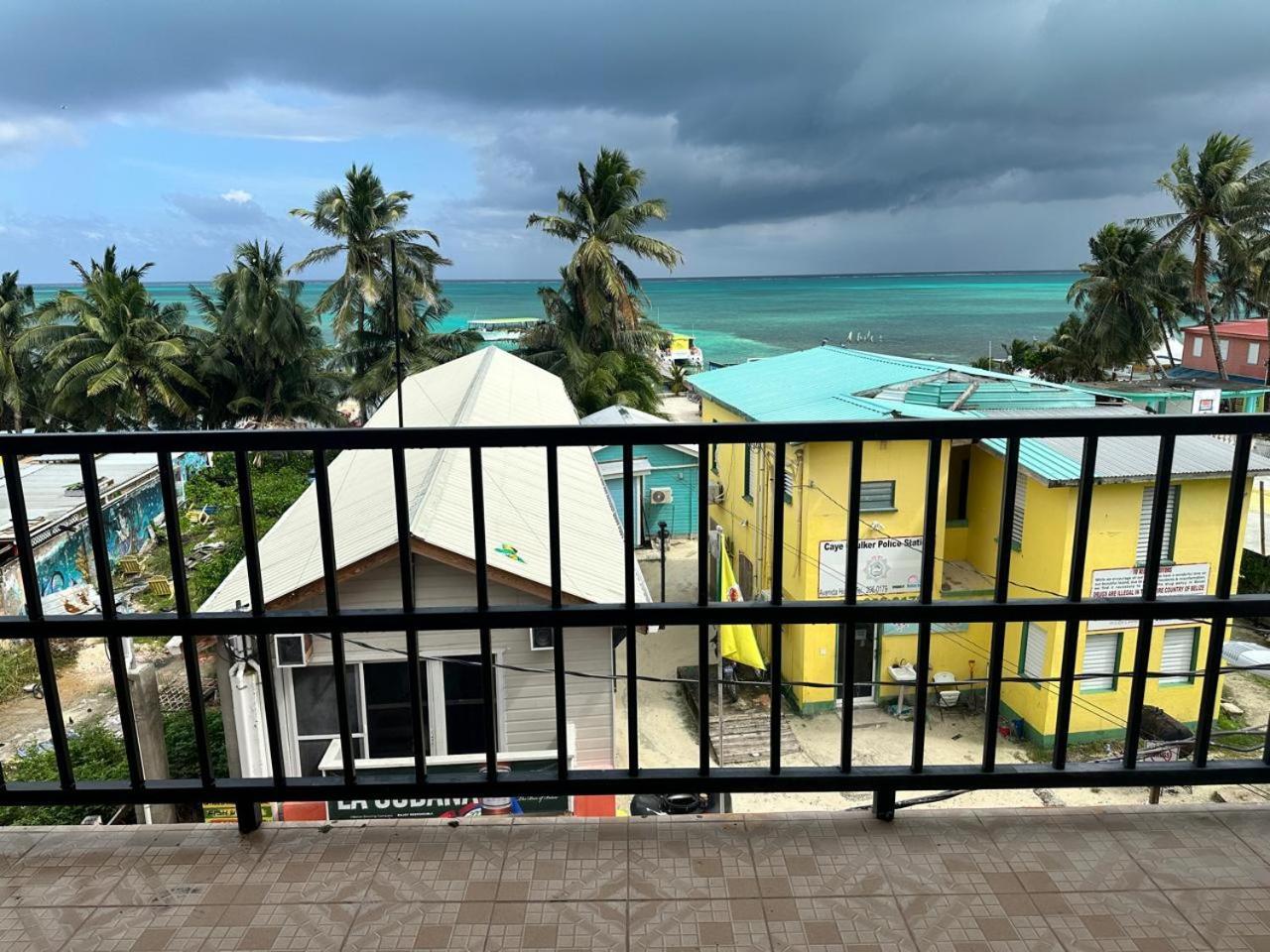 Enjoy Hotel Cayo Caulker Exterior foto
